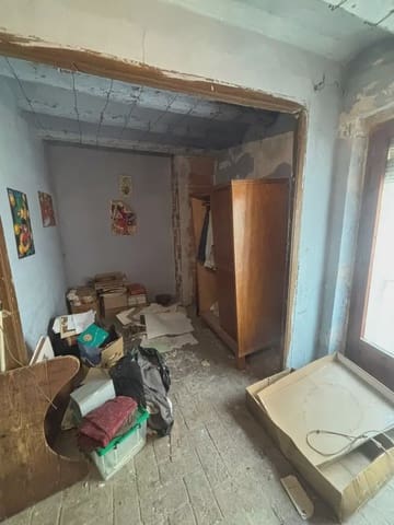 5 quarto Casa em Banda para venda em Falset - 85 000 € (Ref: 9784464)