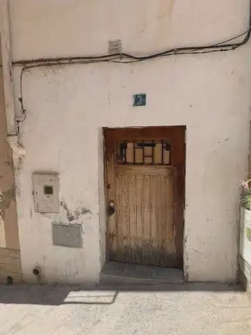 2 quarto Casa em Banda para venda em Garcia - 19 300 € (Ref: 9808590)
