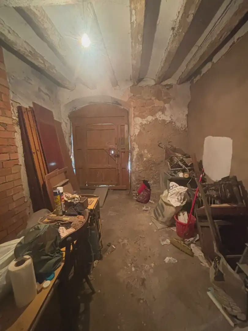 3 soveværelse Rækkehus til salg i Flix med garage - € 34.000 (Ref: 9862101)