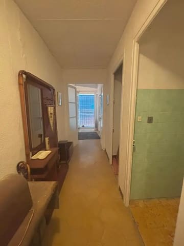3 soveværelse Rækkehus til salg i Flix med garage - € 34.000 (Ref: 9862101)