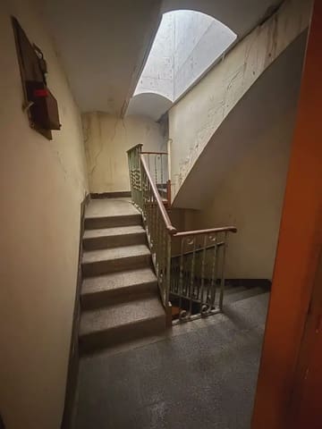 3 soveværelse Rækkehus til salg i Flix med garage - € 34.000 (Ref: 9862101)