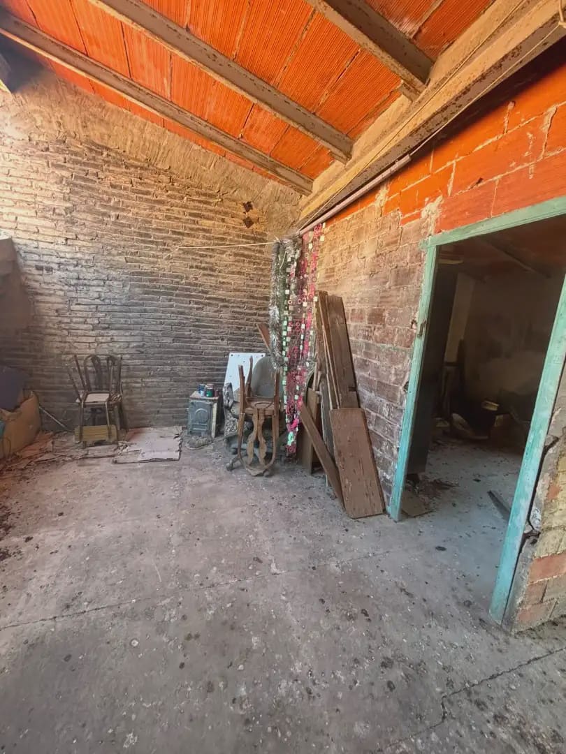 3 soveværelse Rækkehus til salg i Flix med garage - € 34.000 (Ref: 9862101)