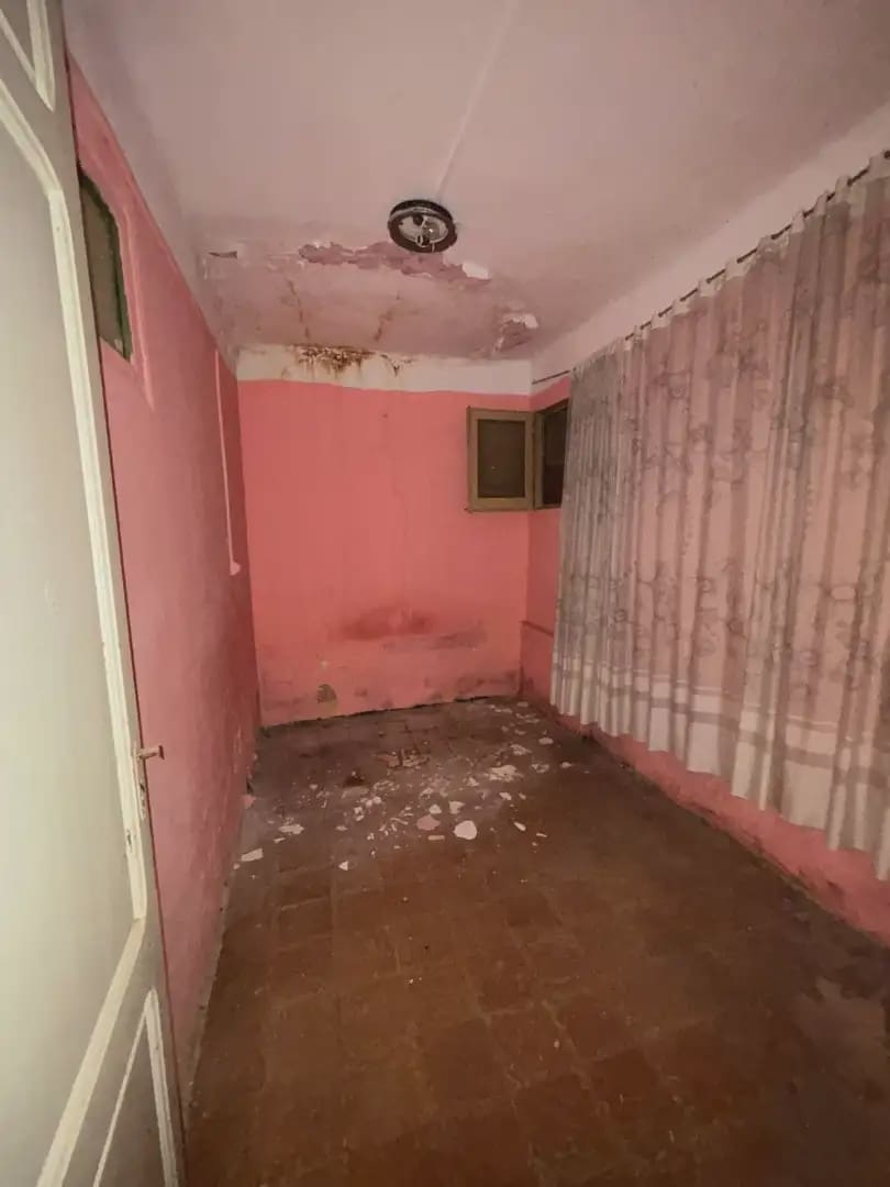 10 soverom Hus til salgs i Mora la Nova - € 46 000 (Ref: 9891412)