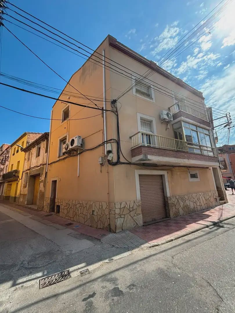 Casa de 3 habitaciones en Benissanet en venta - 47.000 € (Ref: 9891413)