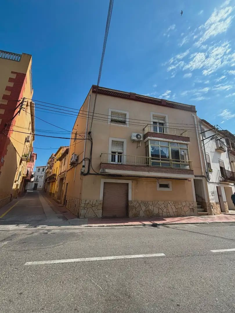 Casa de 3 habitaciones en Benissanet en venta - 47.000 € (Ref: 9891413)