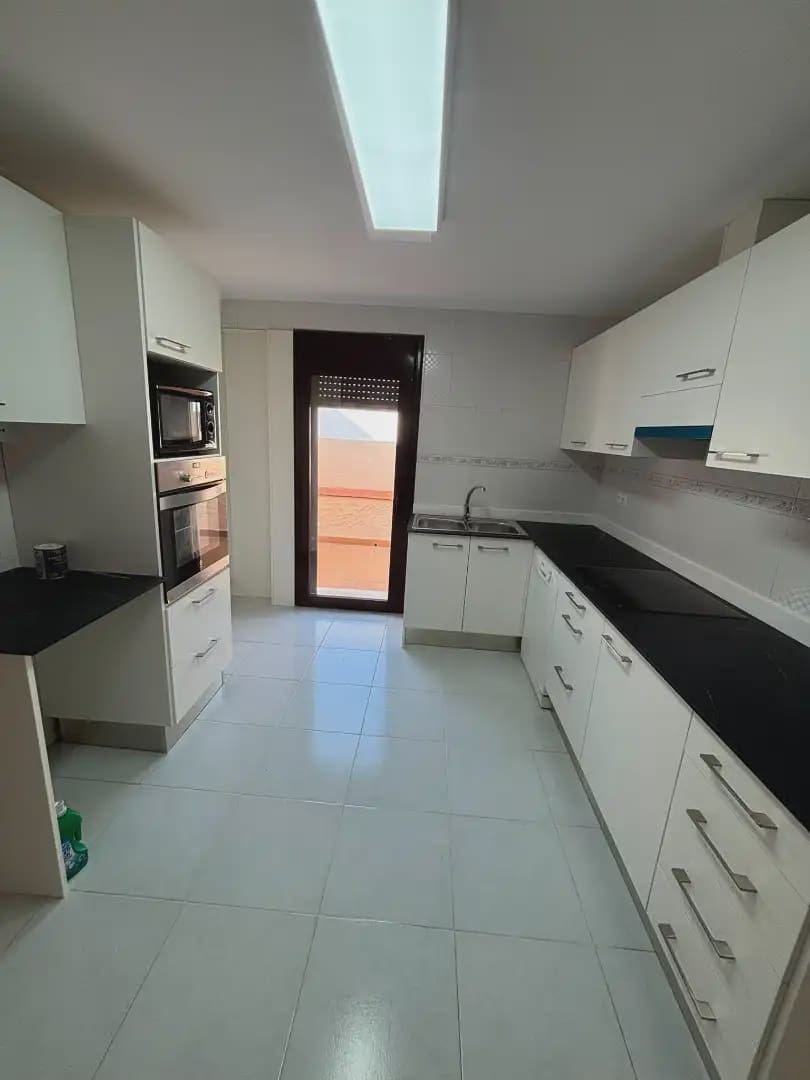 3 soveværelse Villa til salg i Mora d'Ebre med garage - € 275.000 (Ref: 9891414)
