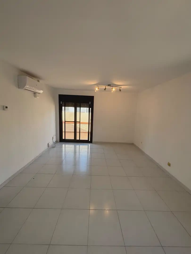 3 soveværelse Villa til salg i Mora d'Ebre med garage - € 275.000 (Ref: 9891414)