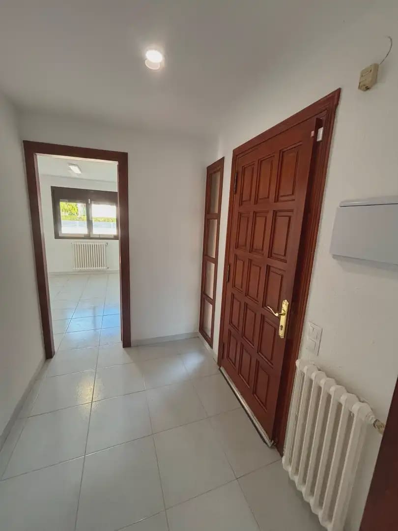 3 soveværelse Villa til salg i Mora d'Ebre med garage - € 275.000 (Ref: 9891414)