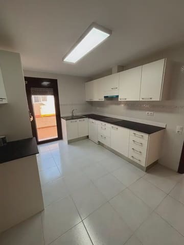 3 soveværelse Villa til salg i Móra d'Ebre med garage - € 275.000 (Ref: 9891414)