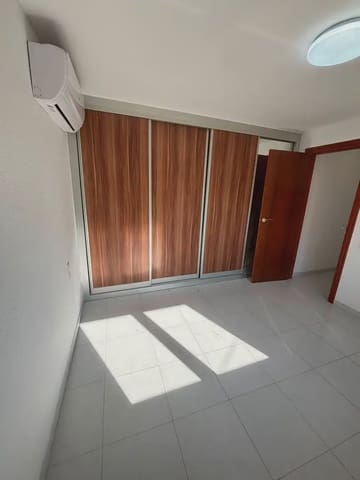 3 soveværelse Villa til salg i Móra d'Ebre med garage - € 275.000 (Ref: 9891414)