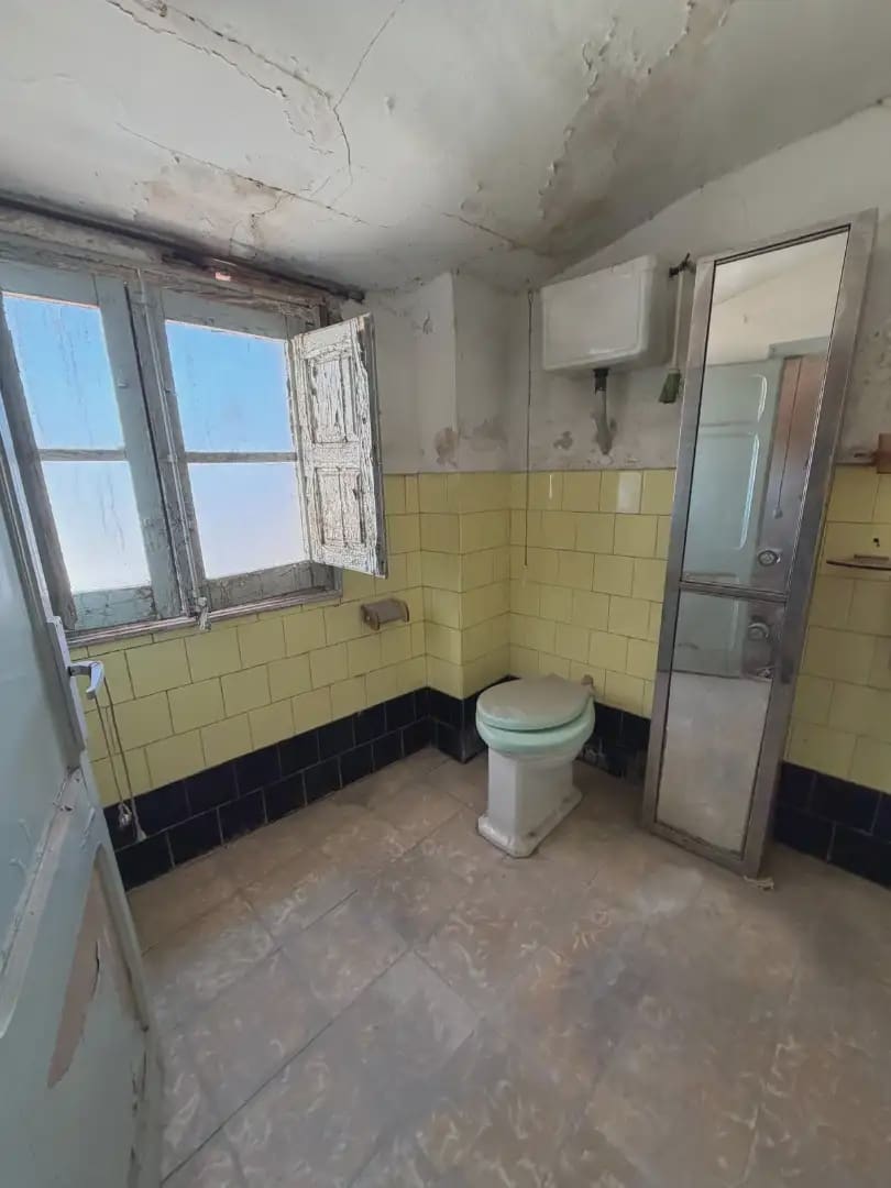 4 slaapkamer Huis te koop in Garcia met garage - € 37.000 (Ref: 9946346)