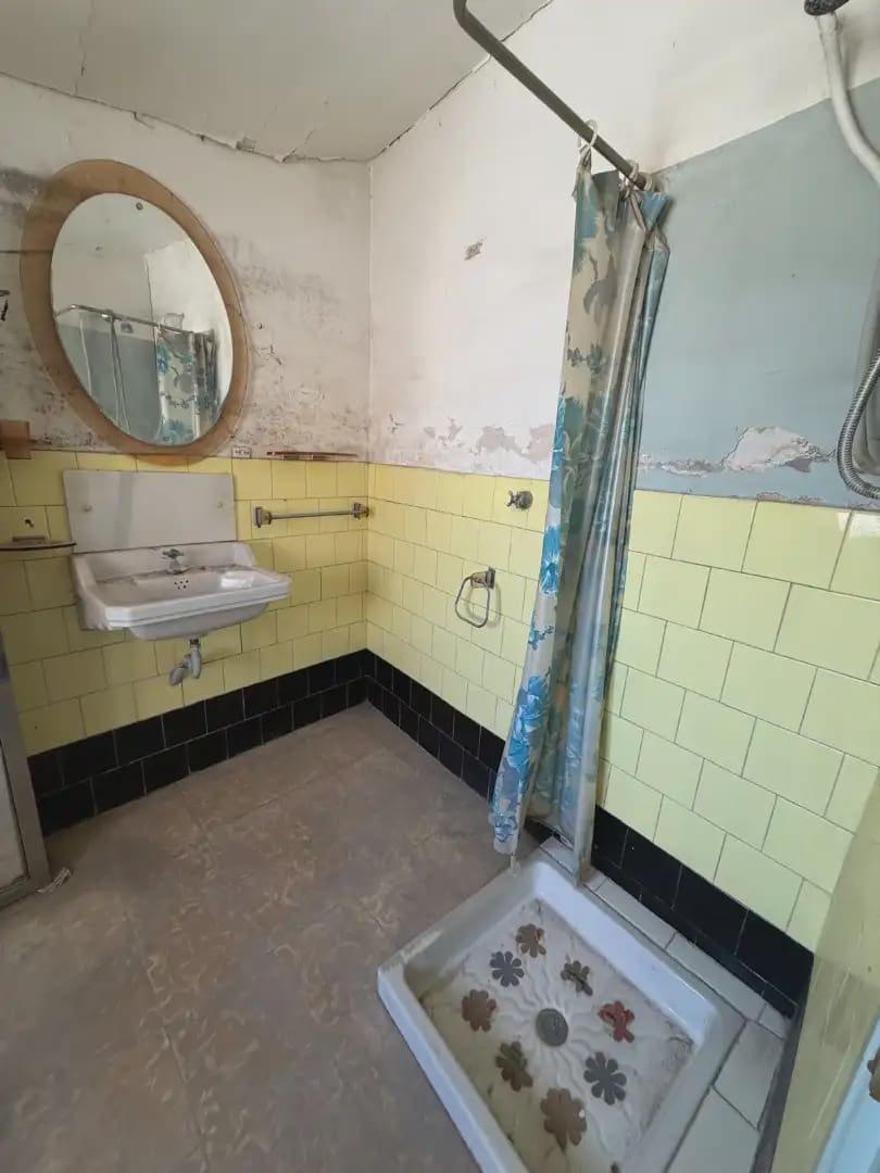 4 slaapkamer Huis te koop in Garcia met garage - € 37.000 (Ref: 9946346)