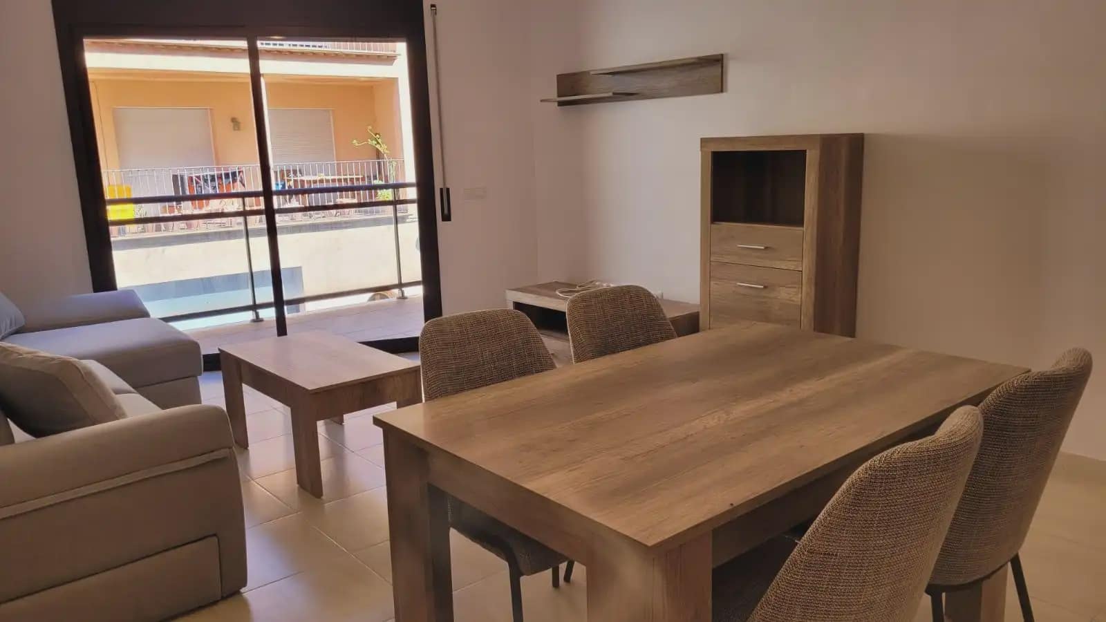 3 slaapkamer Flat te koop in Mora la Nova - € 86.000 (Ref: 9964532)