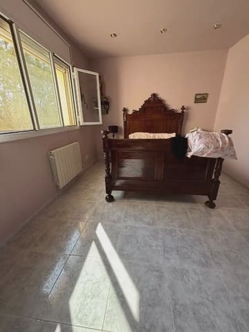 3 soverom Finca/Herregård til salgs i Ginestar med svømmebasseng garasje - € 375 000 (Ref: 9975848)