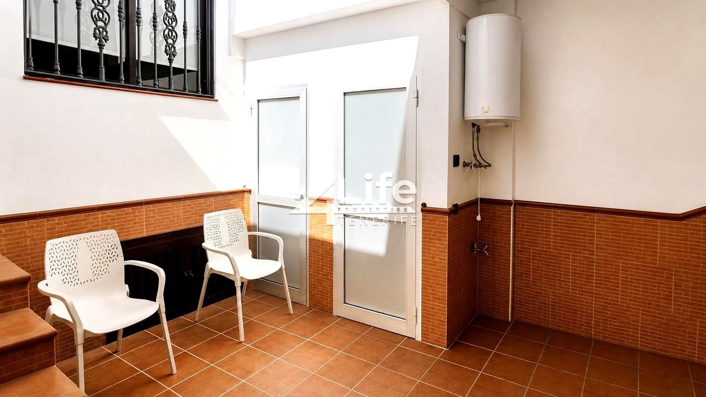2 chambre Villa/Maison à vendre à Santiago del Teide avec piscine garage - 465 000 € (Ref: 10025069)