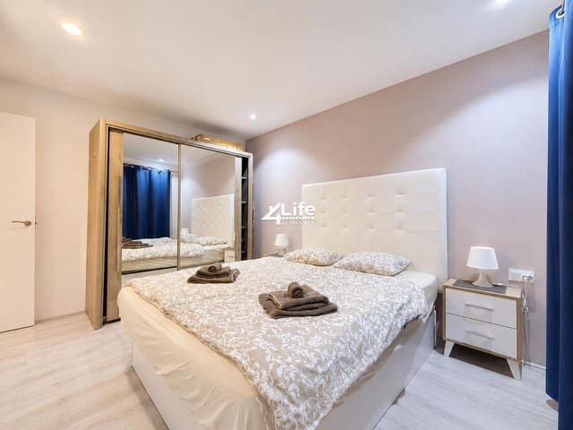 1 sypialnia Mieszkanie na sprzedaż w Los Cristianos, Arona z basenem garażem - 349 900 € (Ref: 10044274)