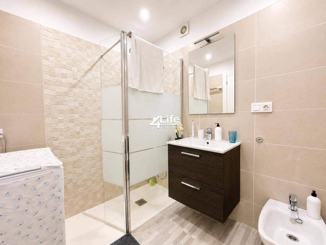 1 sypialnia Mieszkanie na sprzedaż w Los Cristianos z basenem garażem - 349 900 € (Ref: 10044274)