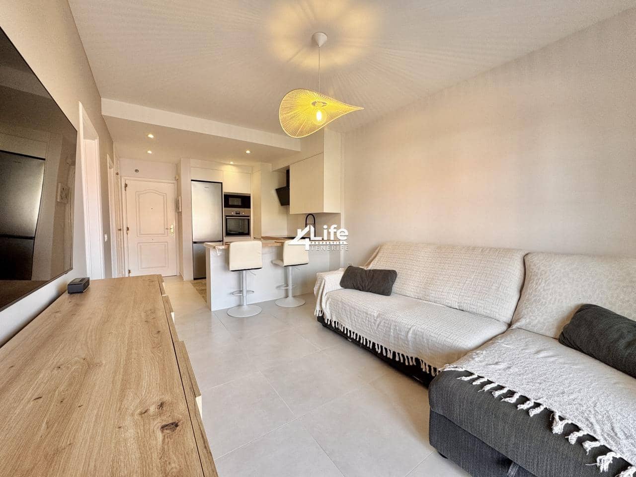 1 bedroom Flat for sale in Costa del Silencio with pool - € 265,000 (Ref: 10136314)