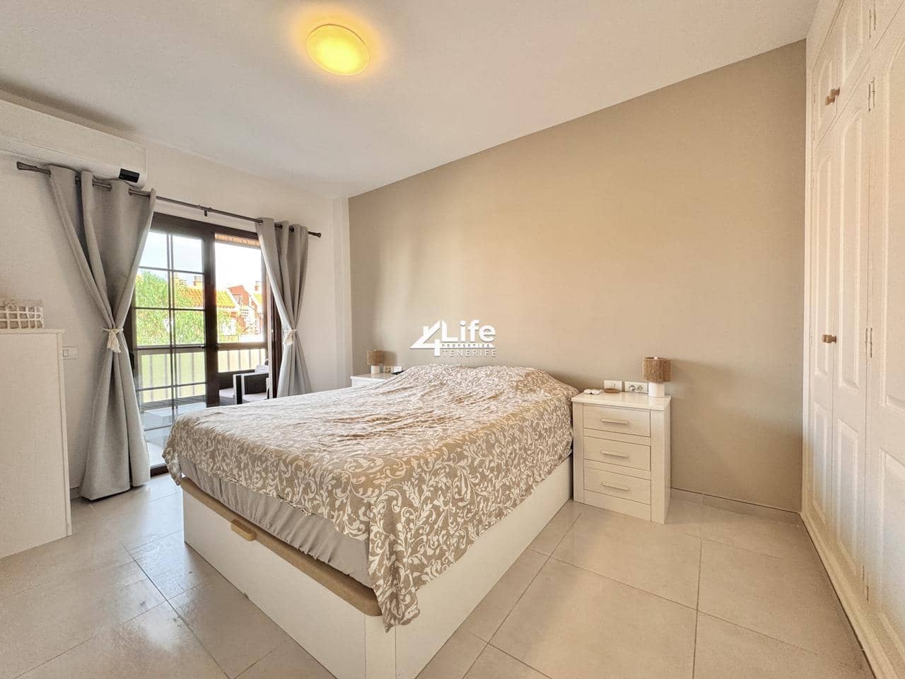 1 bedroom Flat for sale in Costa del Silencio with pool - € 265,000 (Ref: 10136314)