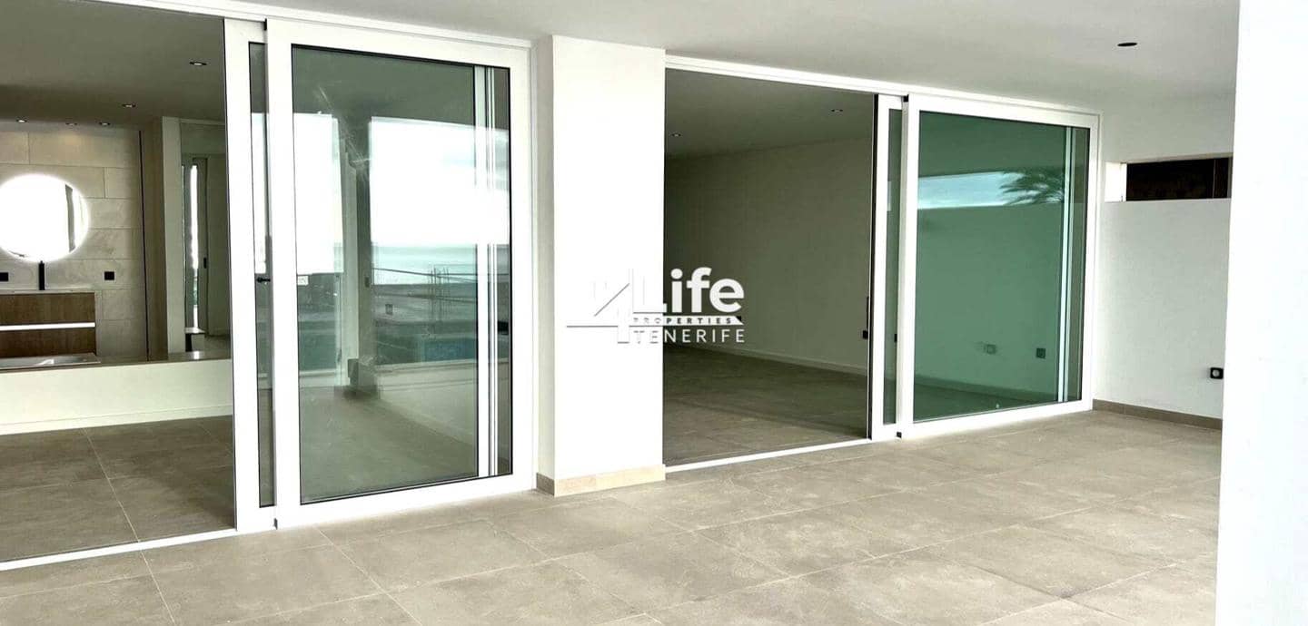 3 slaapkamer Flat te koop in Costa del Silencio met zwembad garage - € 700.000 (Ref: 7453337)