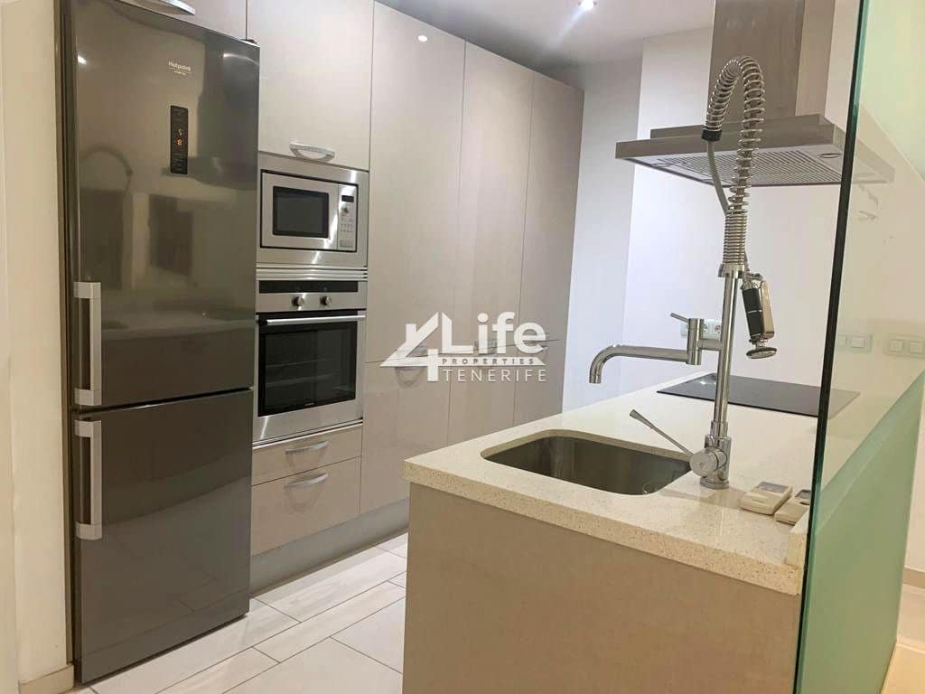 2 quarto Apartamento para arrendar em Palm-Mar com piscina garagem - 1 900 € (Ref: 7616179)