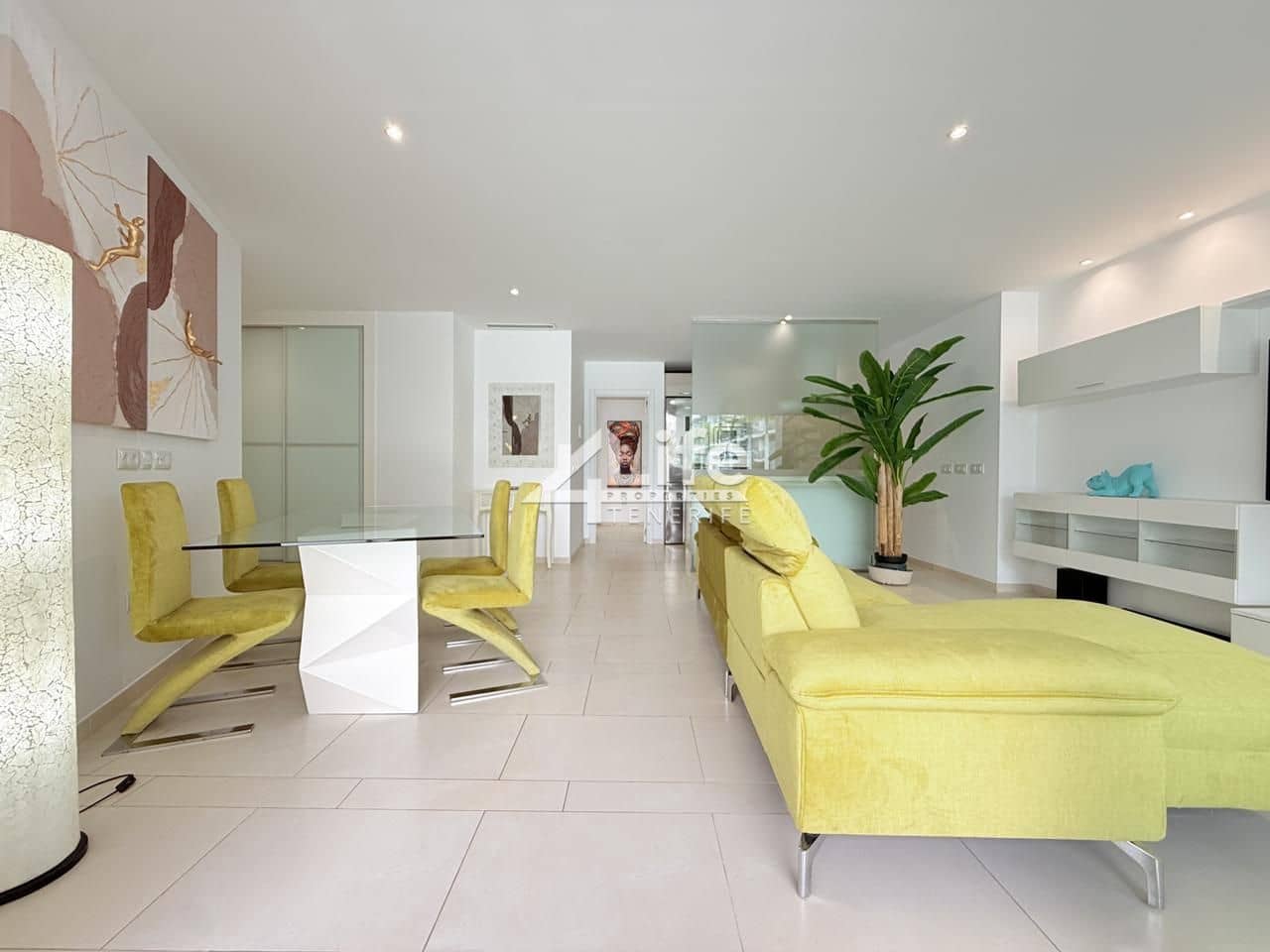 2 bedroom Flat for rent in Palm-Mar with pool garage - € 1,900 (Ref: 7616179)