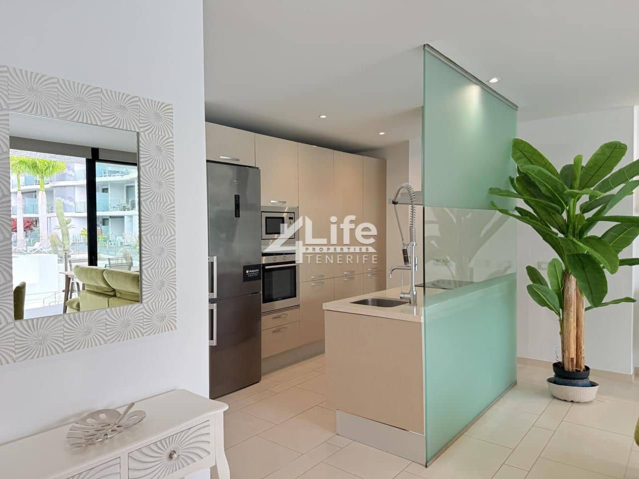 2 bedroom Flat for rent in Palm-Mar with pool garage - € 1,900 (Ref: 7616179)