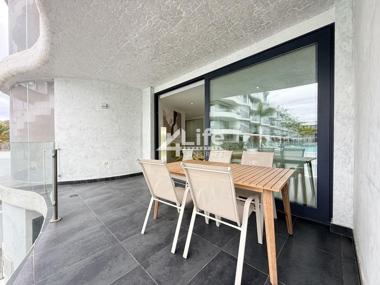 2 bedroom Flat for rent in Palm-Mar with pool garage - € 1,900 (Ref: 7616179)