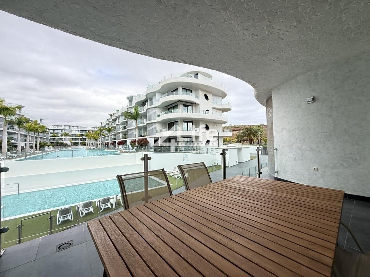 2 bedroom Flat for rent in Palm-Mar with pool garage - € 1,900 (Ref: 7616179)