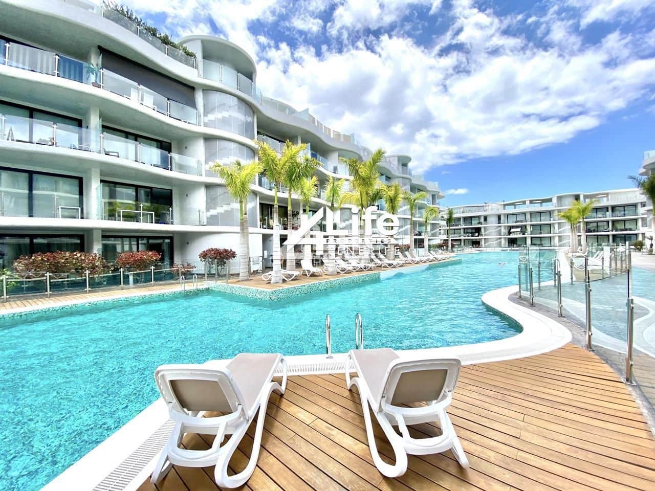 2 bedroom Flat for rent in Palm-Mar with pool garage - € 1,900 (Ref: 7616179)