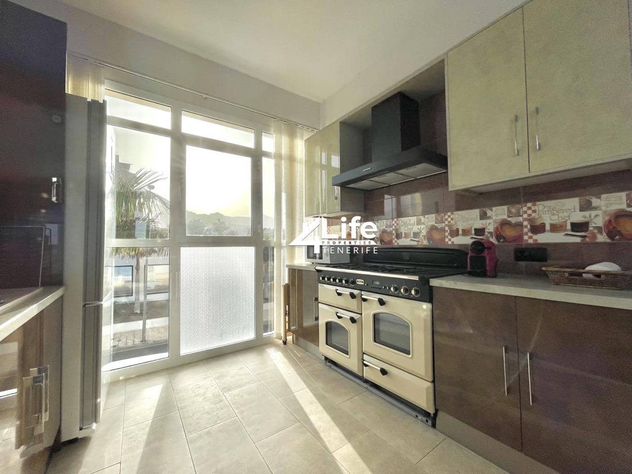 3 makuuhuone Asunto vuokrattavana paikassa Adeje - 2 700 € (Ref: 7950664)
