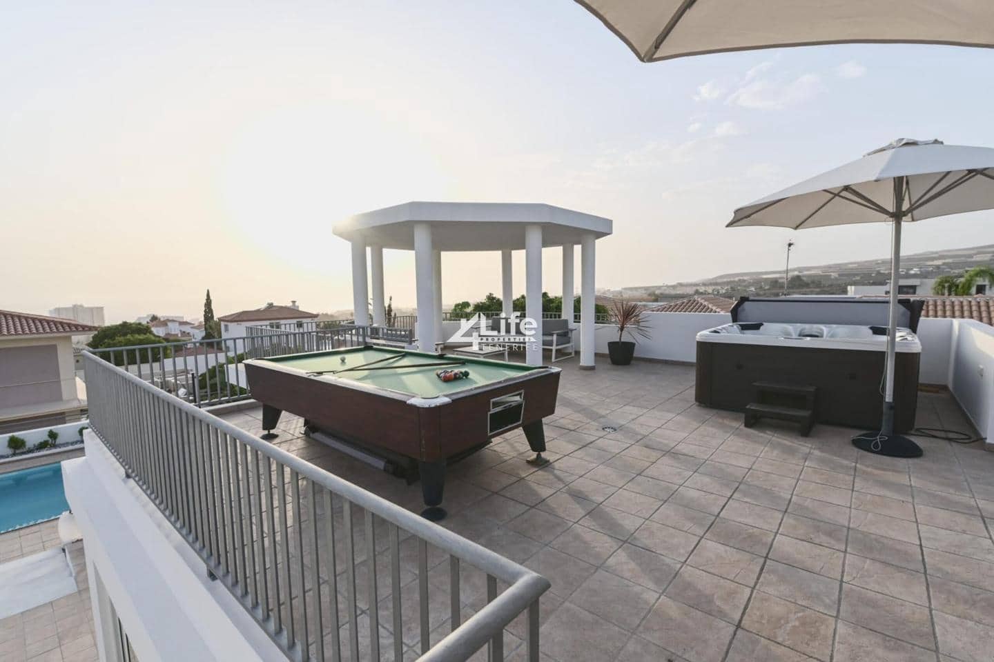 12 soveværelse Villa til salg i Playa Paraiso - € 4.300.000 (Ref: 8176292)