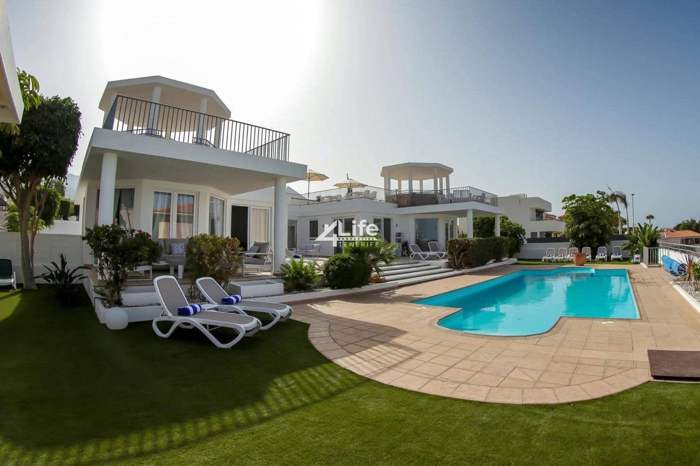 12 soveværelse Villa til salg i Playa Paraiso - € 4.300.000 (Ref: 8176292)