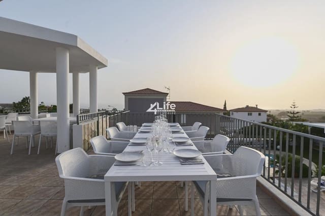 12 soverom Villa til salgs i Playa Paraiso, Adeje - € 4 300 000 (Ref: 8176292)