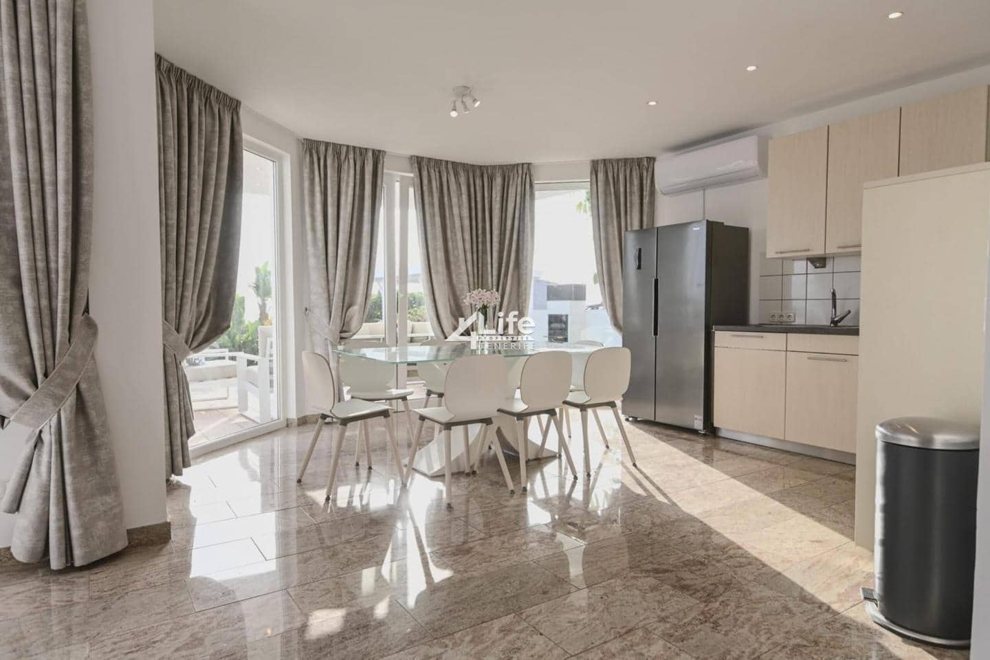 12 soveværelse Villa til salg i Playa Paraiso - € 4.300.000 (Ref: 8176292)