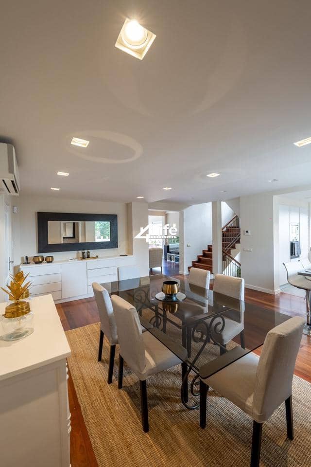 4 soveværelse Villa til salg i Costa Adeje med swimmingpool - € 1.499.000 (Ref: 8608907)