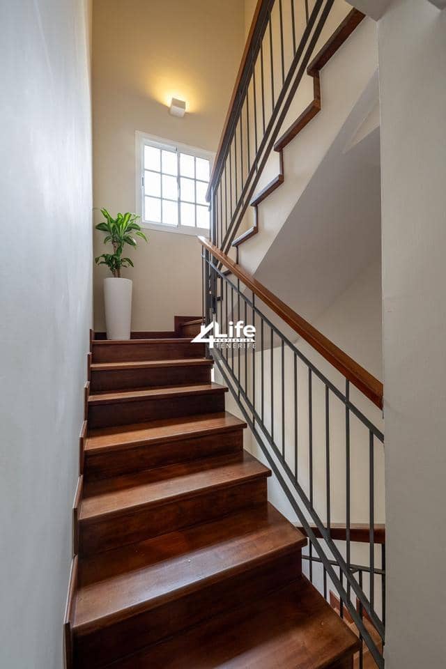 4 soveværelse Villa til salg i Costa Adeje med swimmingpool - € 1.499.000 (Ref: 8608907)