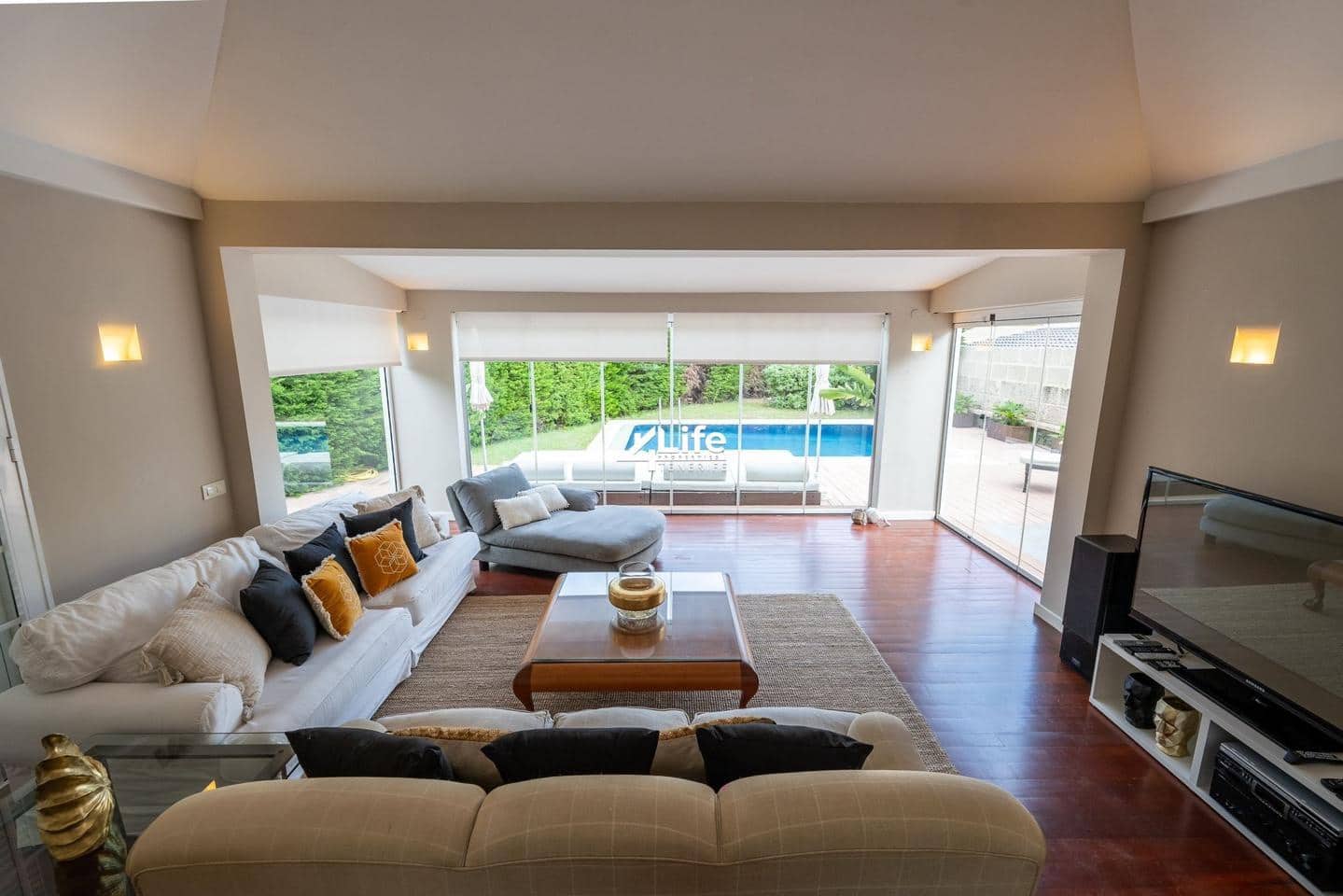 4 soveværelse Villa til salg i Costa Adeje med swimmingpool - € 1.499.000 (Ref: 8608907)