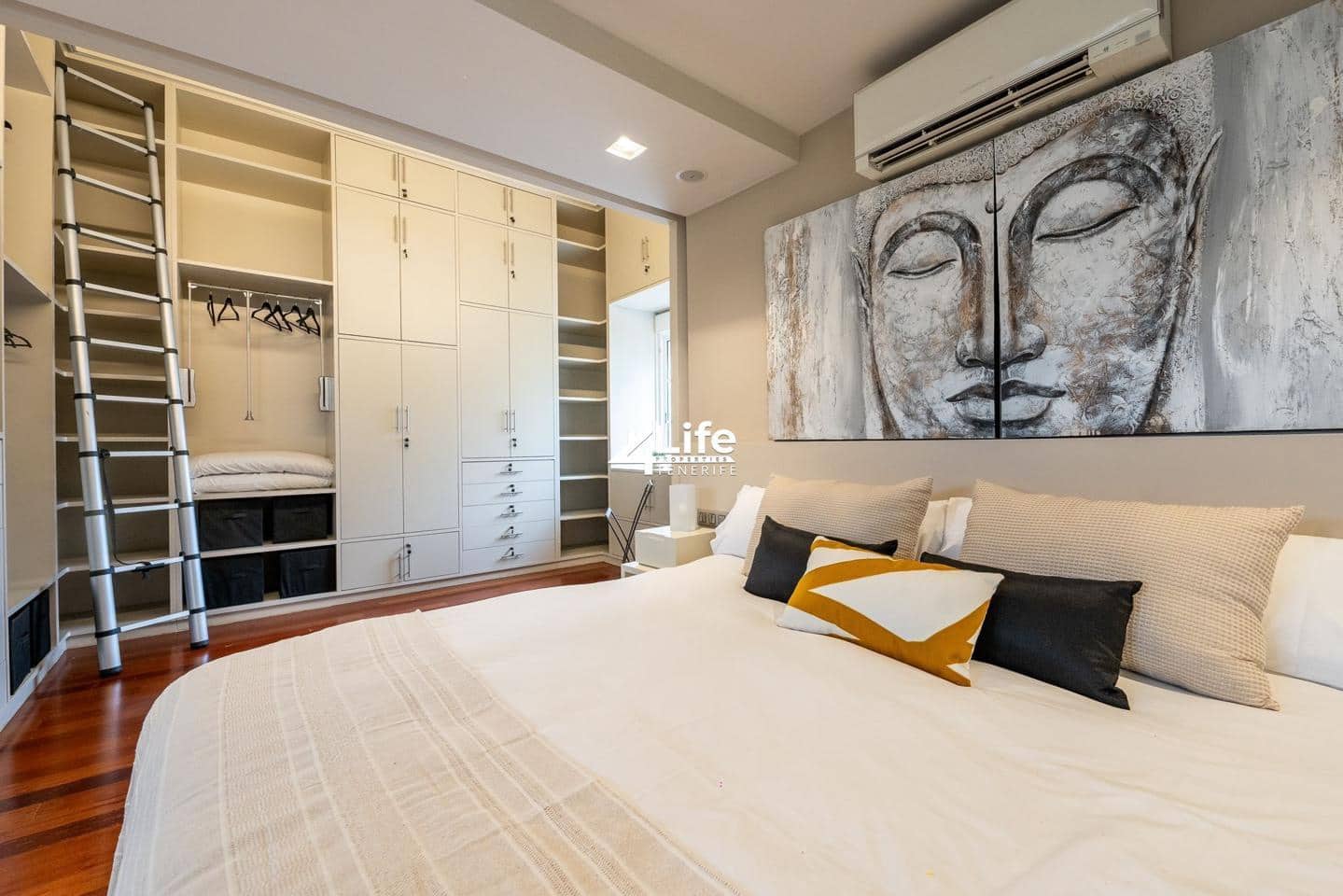 4 soveværelse Villa til salg i Costa Adeje med swimmingpool - € 1.499.000 (Ref: 8608907)