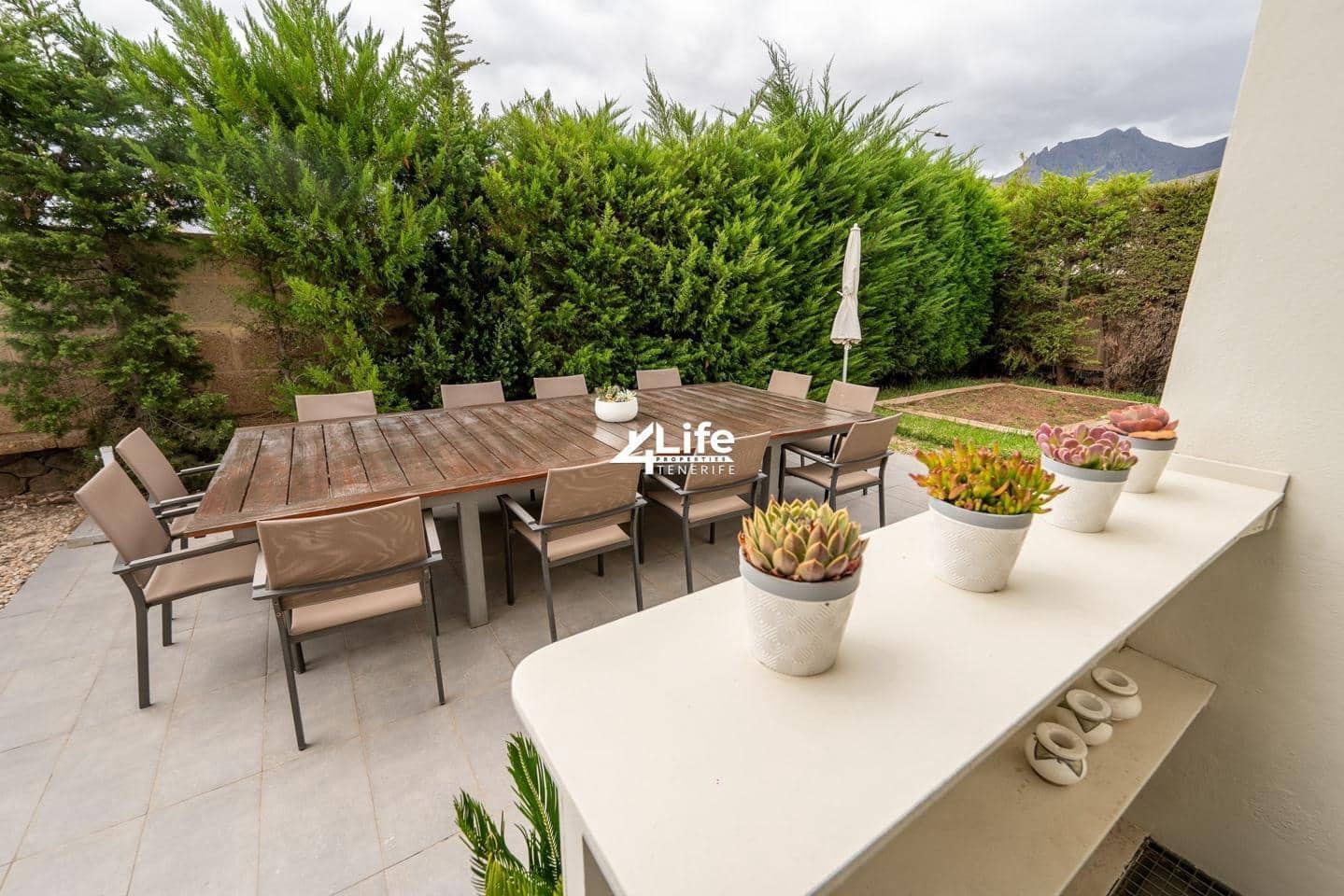 4 soveværelse Villa til salg i Costa Adeje med swimmingpool - € 1.499.000 (Ref: 8608907)