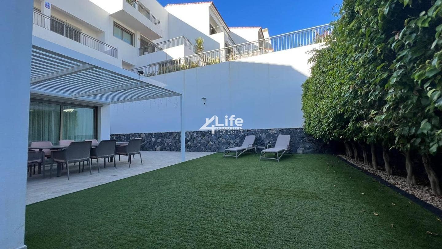 2 bedroom Flat for sale in La Caleta Adeje with garage - € 949,000 (Ref: 8608908)