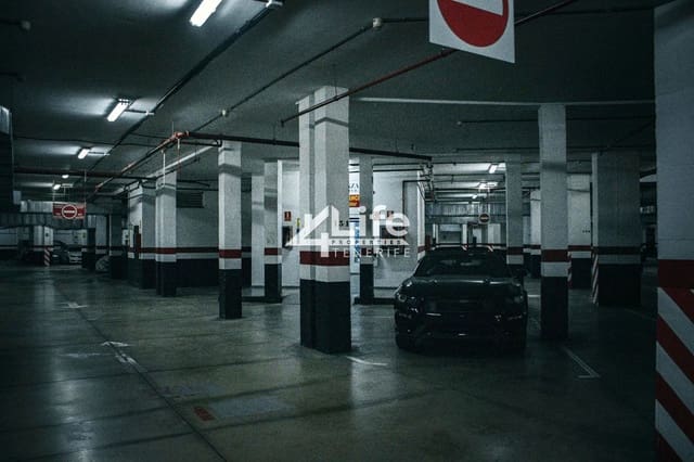 Garage te koop in Fañabe, Adeje - € 3.400.000 (Ref: 8678892)