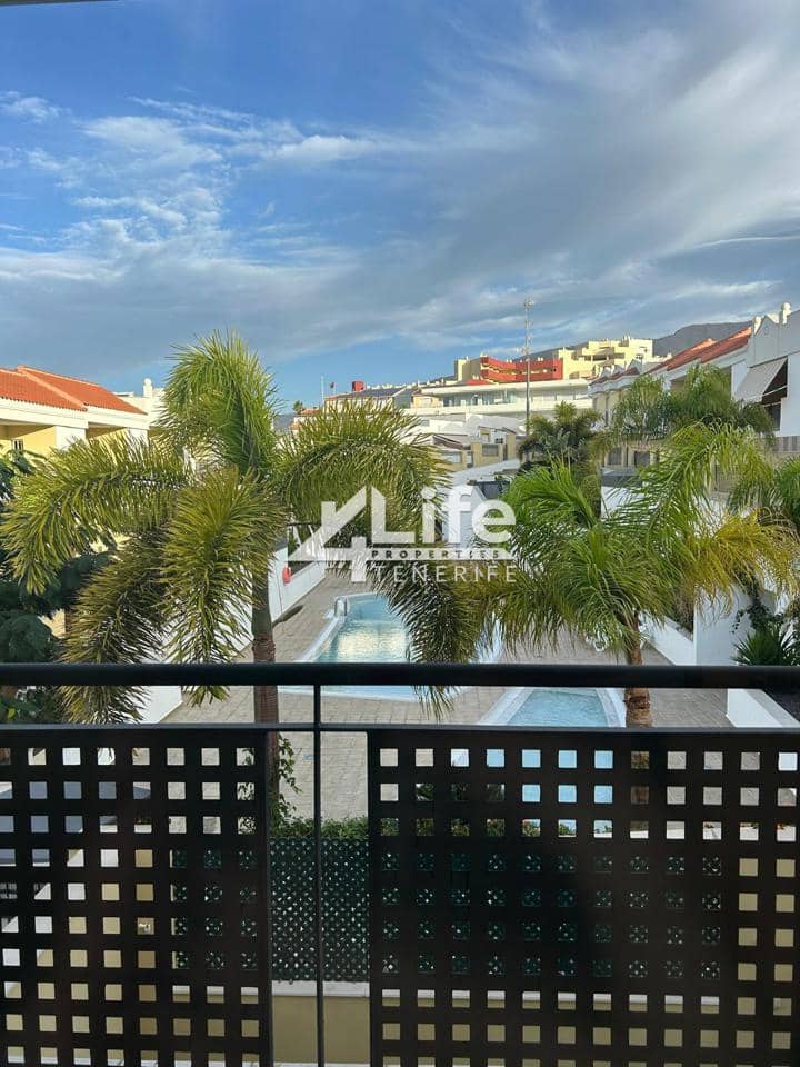 3 soveværelse Villa til salg i Costa Adeje med swimmingpool - € 650.000 (Ref: 8771404)