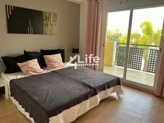 3 quarto Moradia para venda em Playa del Duque, Adeje com piscina - 650 000 € (Ref: 8771404)