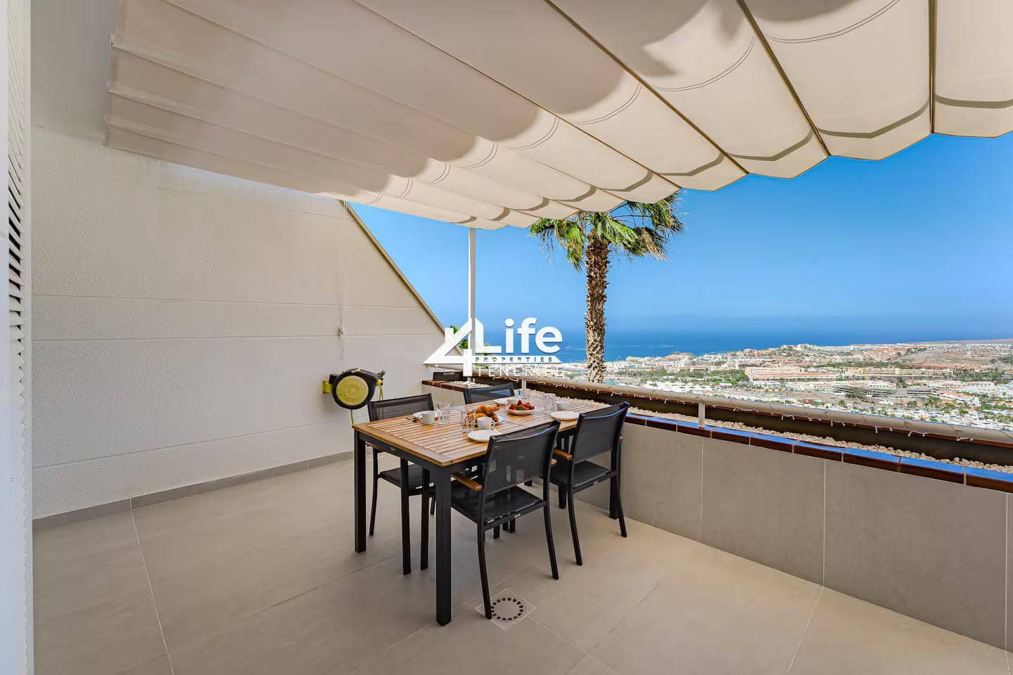 2 soveværelse Lejlighed til salg i Roque del Conde - € 420.000 (Ref: 8774604)