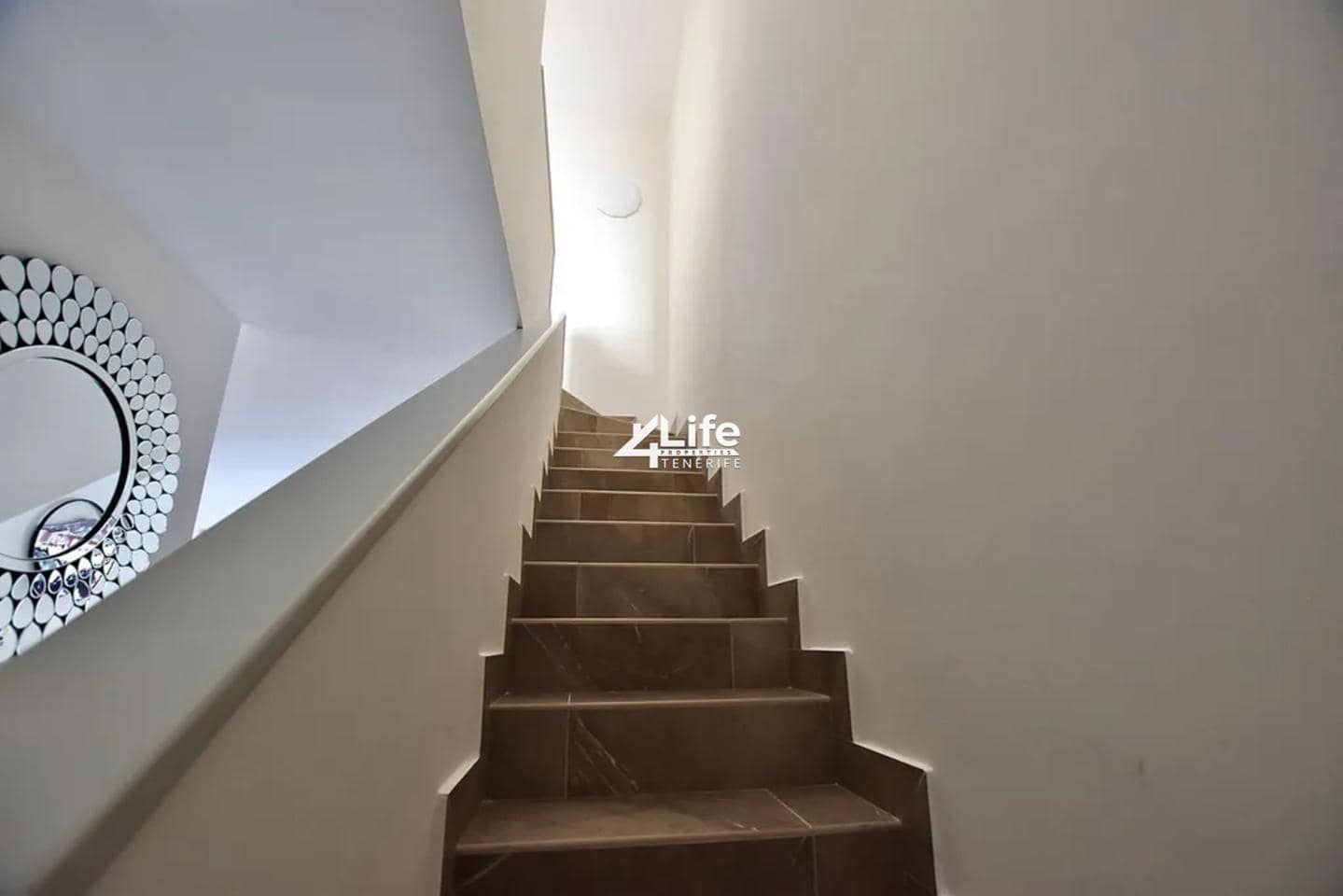 Piso de 2 habitaciones en Costa del Silencio en venta con piscina - 325.000 € (Ref: 9028380)