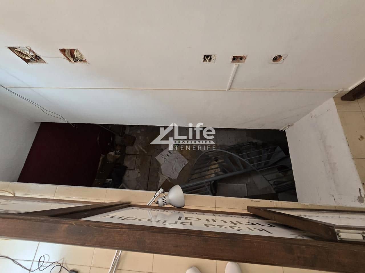 5 soveværelse Kontor til salg i San Isidro de Abona - € 130.000 (Ref: 9031401)