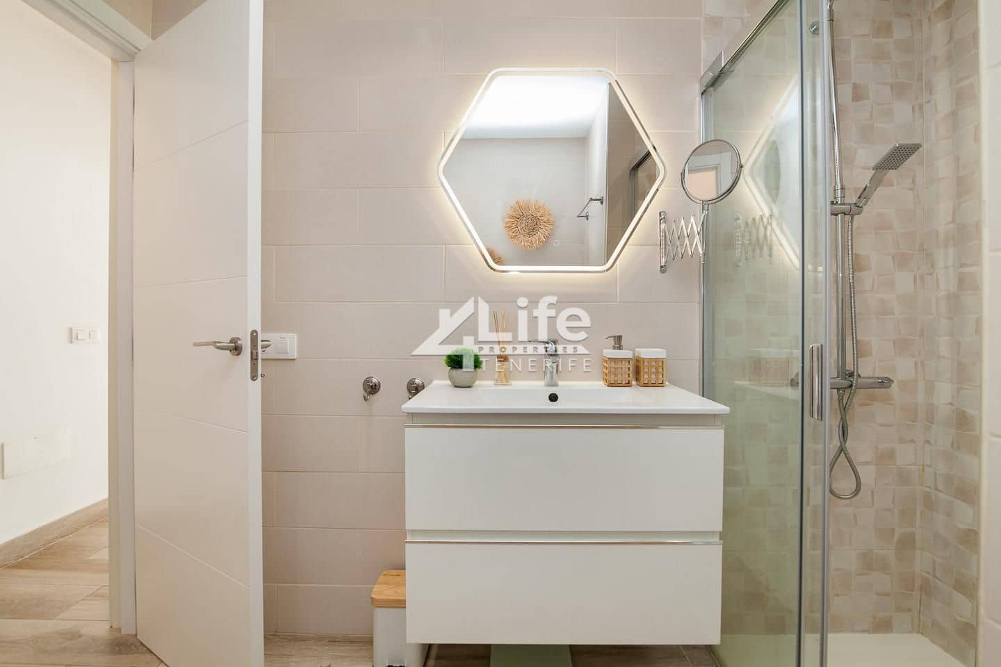 1 soveværelse Lejlighed til salg i Costa Adeje - € 259.900 (Ref: 9116845)