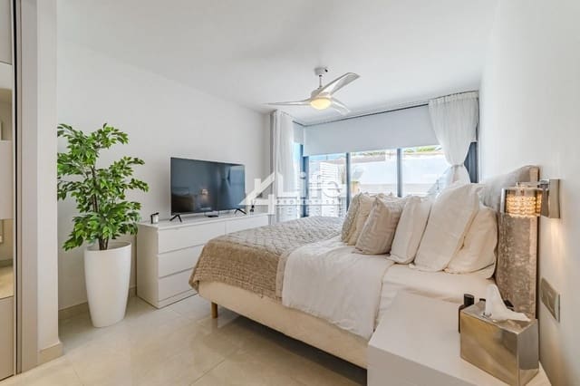 3 soveværelse Villa til salg i Puerto Colón, Adeje med swimmingpool garage - € 2.450.000 (Ref: 9135927)