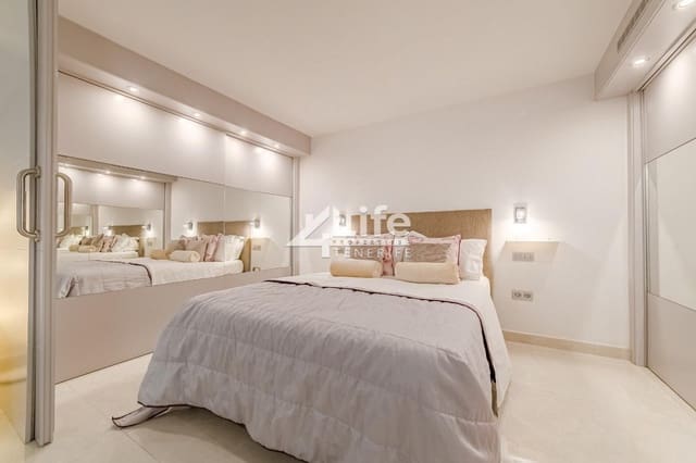 3 soveværelse Villa til salg i Puerto Colón, Adeje med swimmingpool garage - € 2.450.000 (Ref: 9135927)